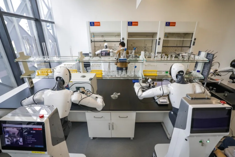 AI CEOs Finally Admit the Existential AI Risk: The End Humanity by 2030?