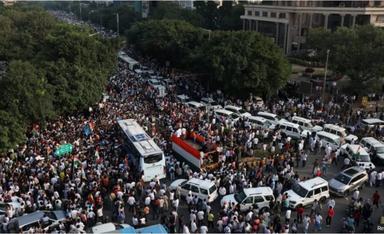 India’s Institutional Risks: Democracy, Regulation, and the Challenge of Sustaining Growth